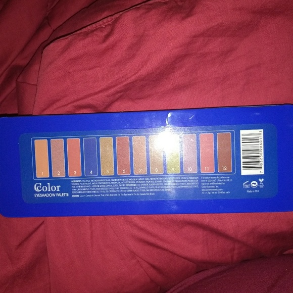 Makeup bundle - Picture 2 of 6